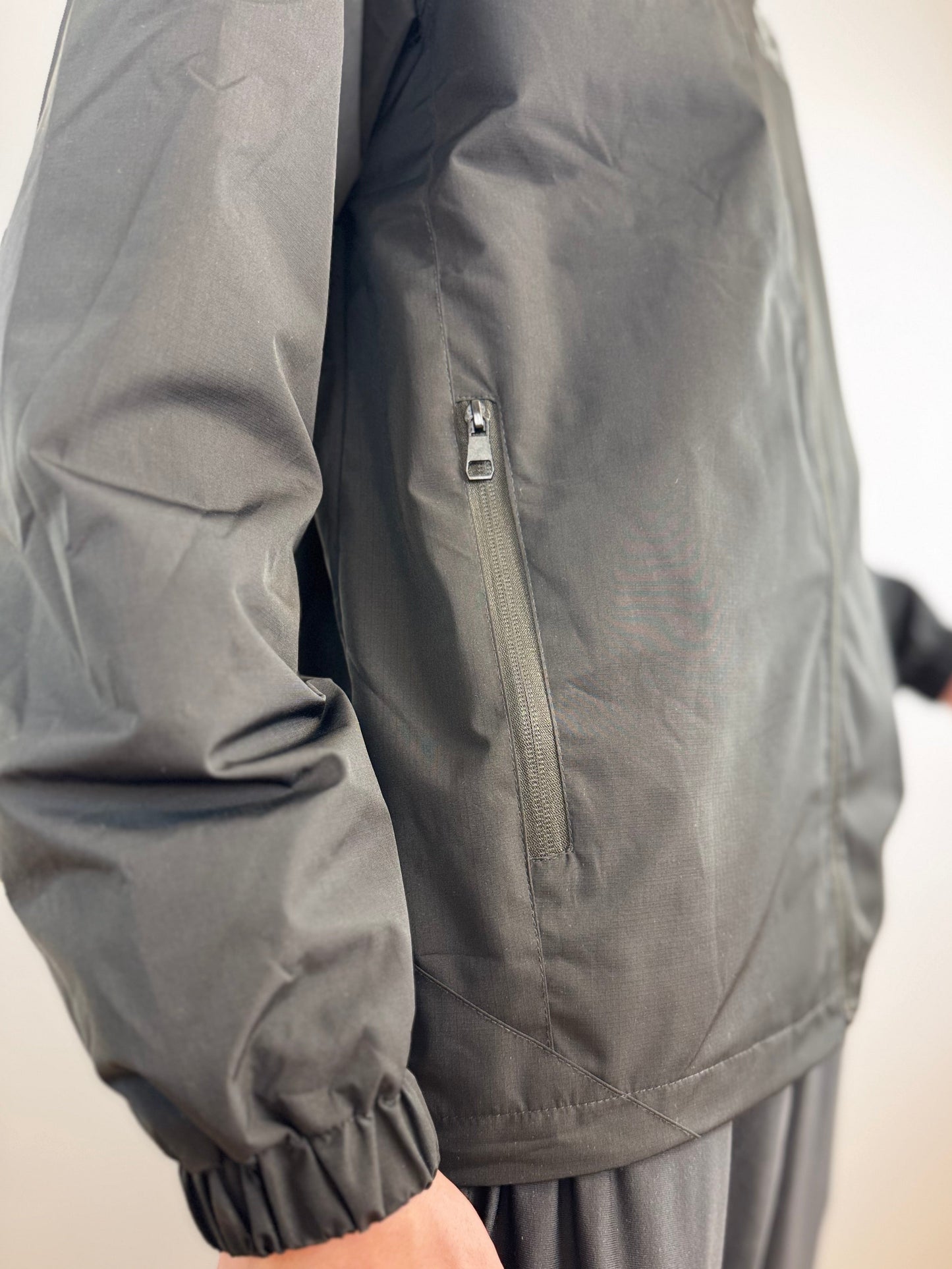 Veste imperméable "Un seul héros: le Peuple" - Ali la Pointe