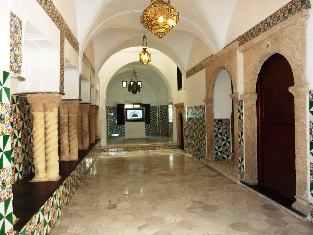 Le Zellige de la Casbah d’Alger : L’Âme Géométrique de la Médina